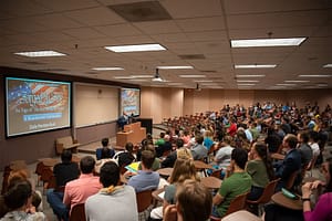 Teacher teaching the history seminar in the lyceum.