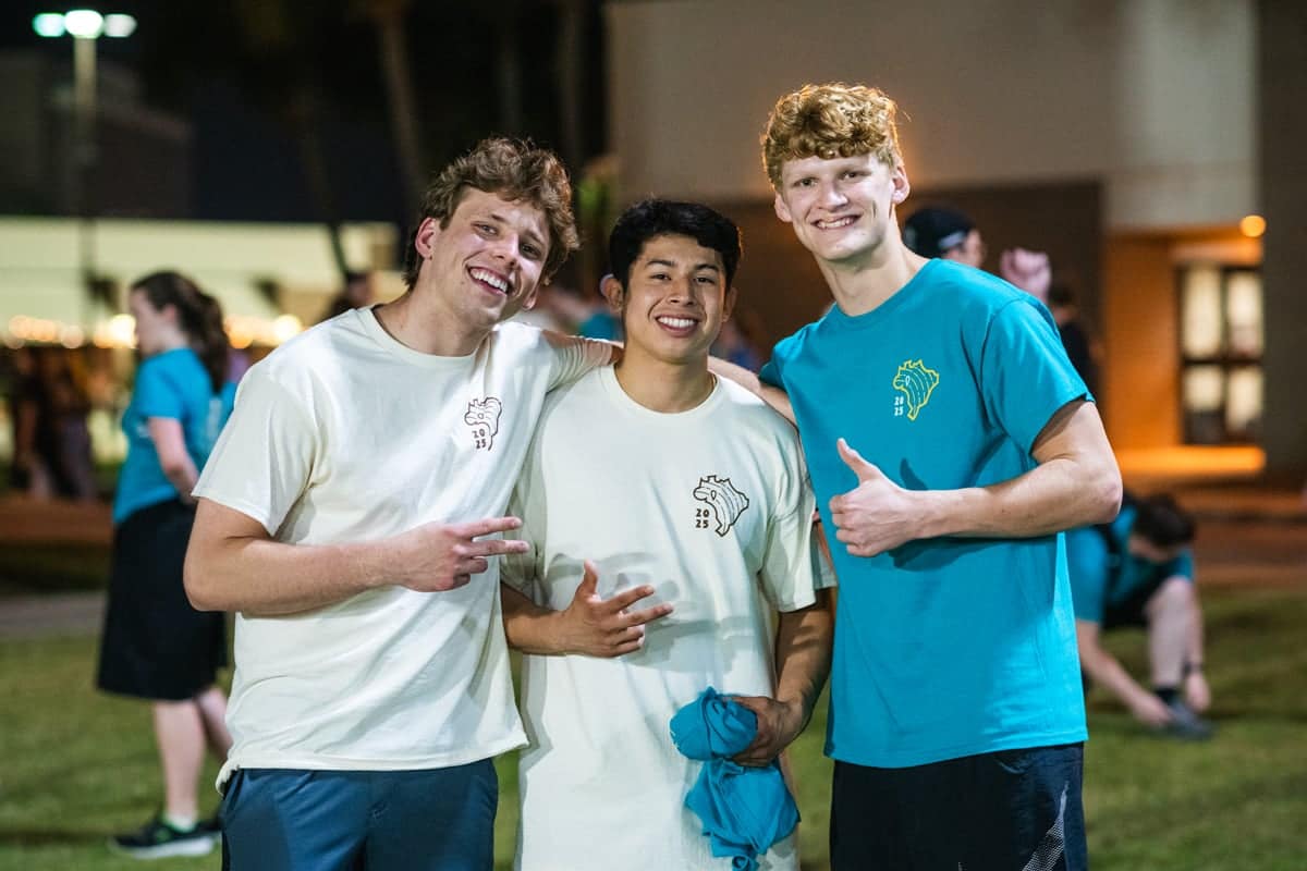 PCC Students pose for a photo at the 2025 Mission Run