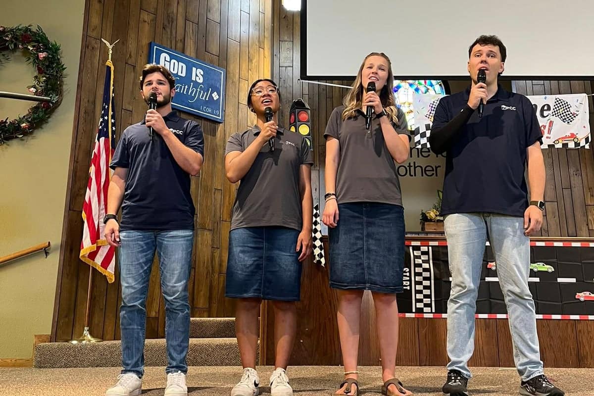 Stephens-2 Bradley Stephens' PCC Proclaim team singing on tour