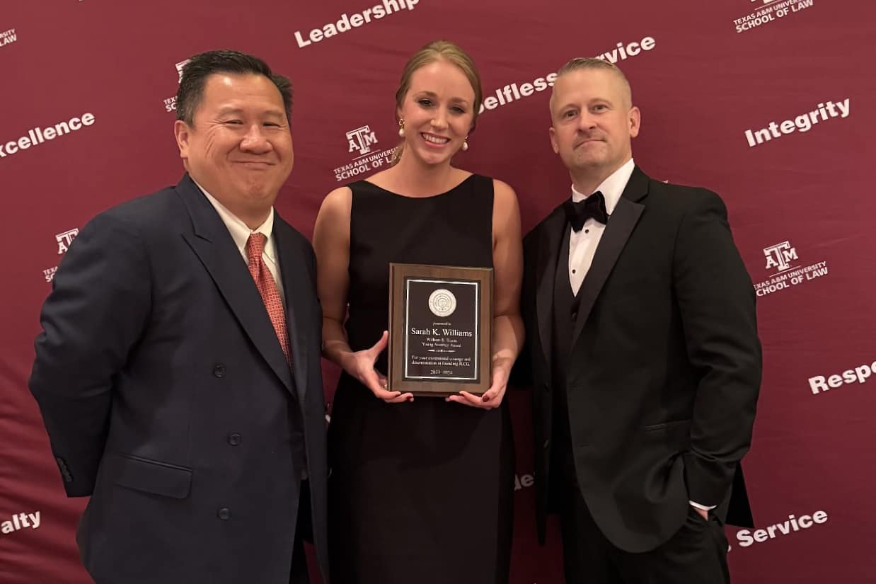 Alumni Sarah Williams Receiving an Award
