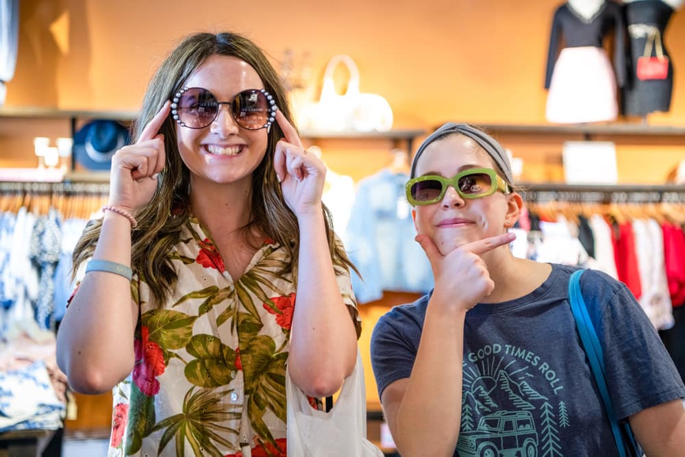 Students Shopping
