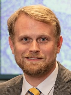 Dr. Sebastian Spencer