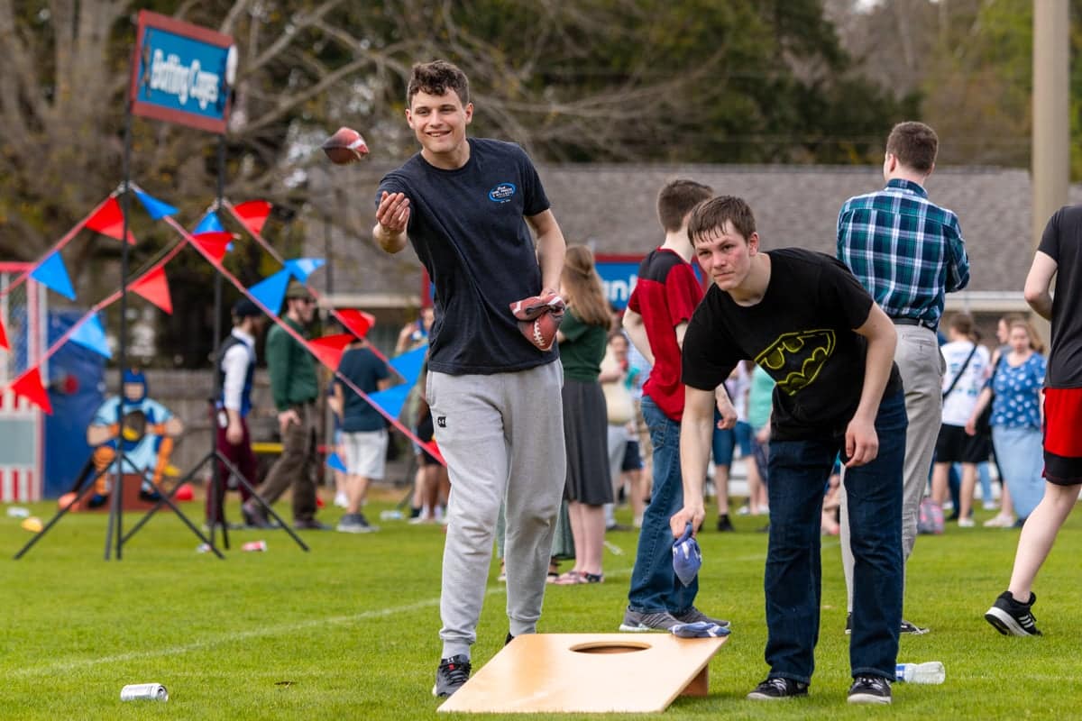 Students enjoy games at the Bible Conference Picnic