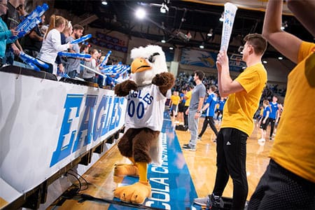 Eagor at Eagle Mania