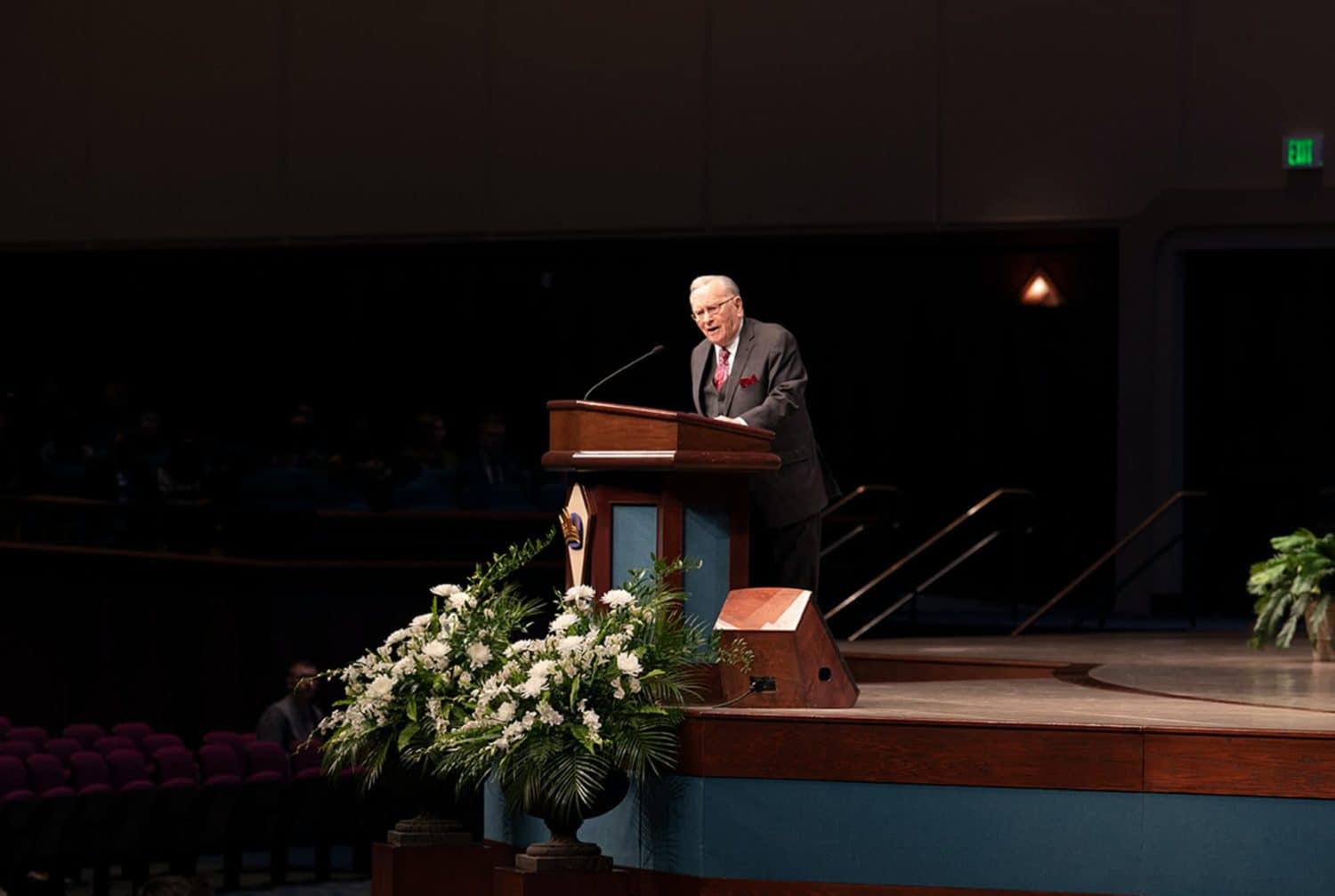 Dr. Raymond Barber preaching at PCC Bible Conference