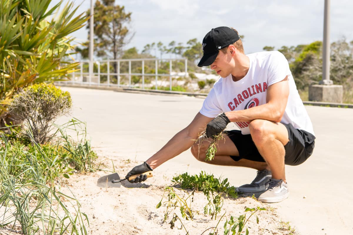 Serve Pensacola helper