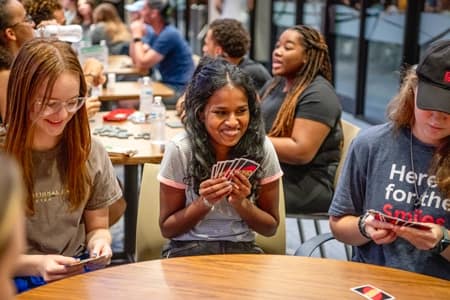 girls at freshmen connect event