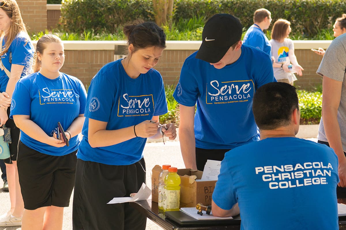 Workers of Serve Pensacola