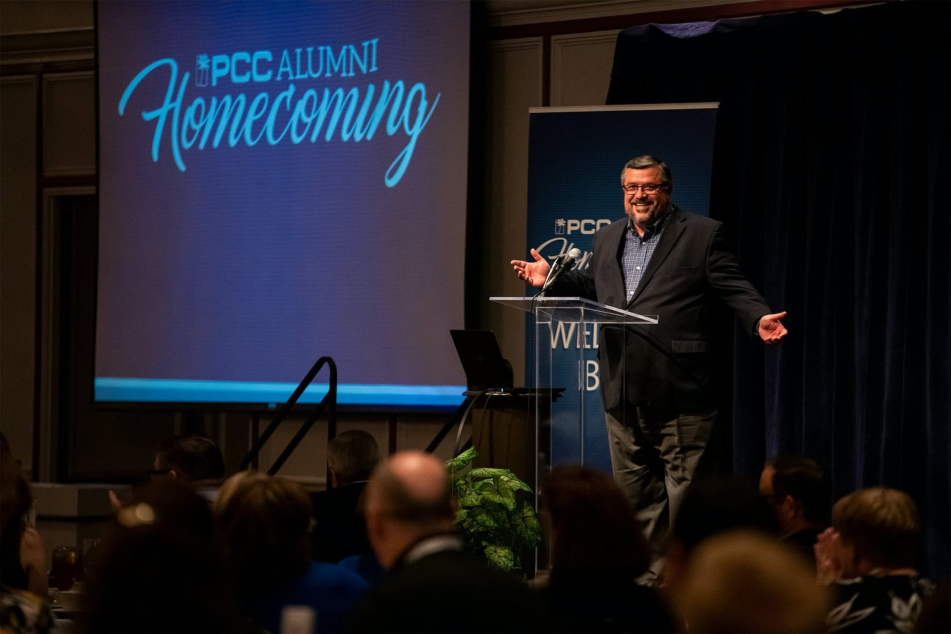 Dr. Troy Shoemaker speaking at the PCC Alumni Homecoming Dinner. 