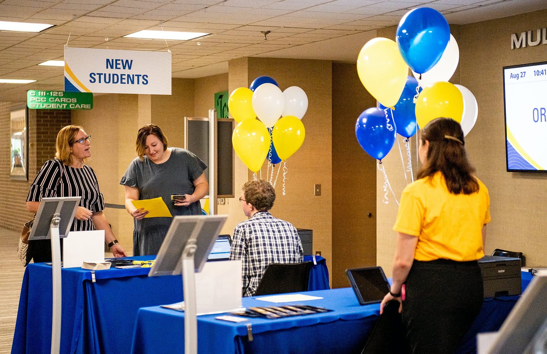 New students checking in at the Academic Center for the new semester