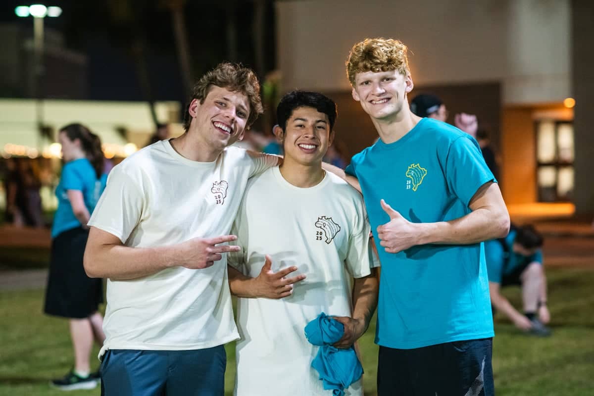 PCC Students pose for a photo at the 2025 Mission Run