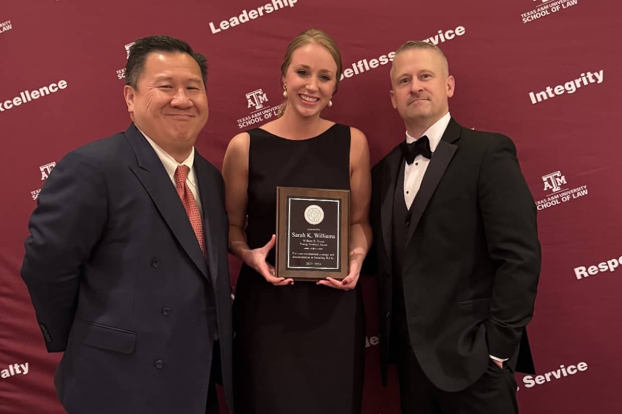 Alumni Sarah Williams Receiving an Award