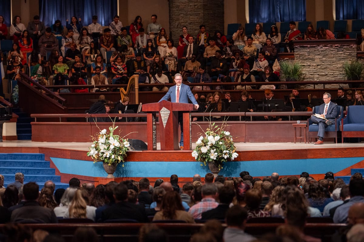 Pastor Matt Allen preaching