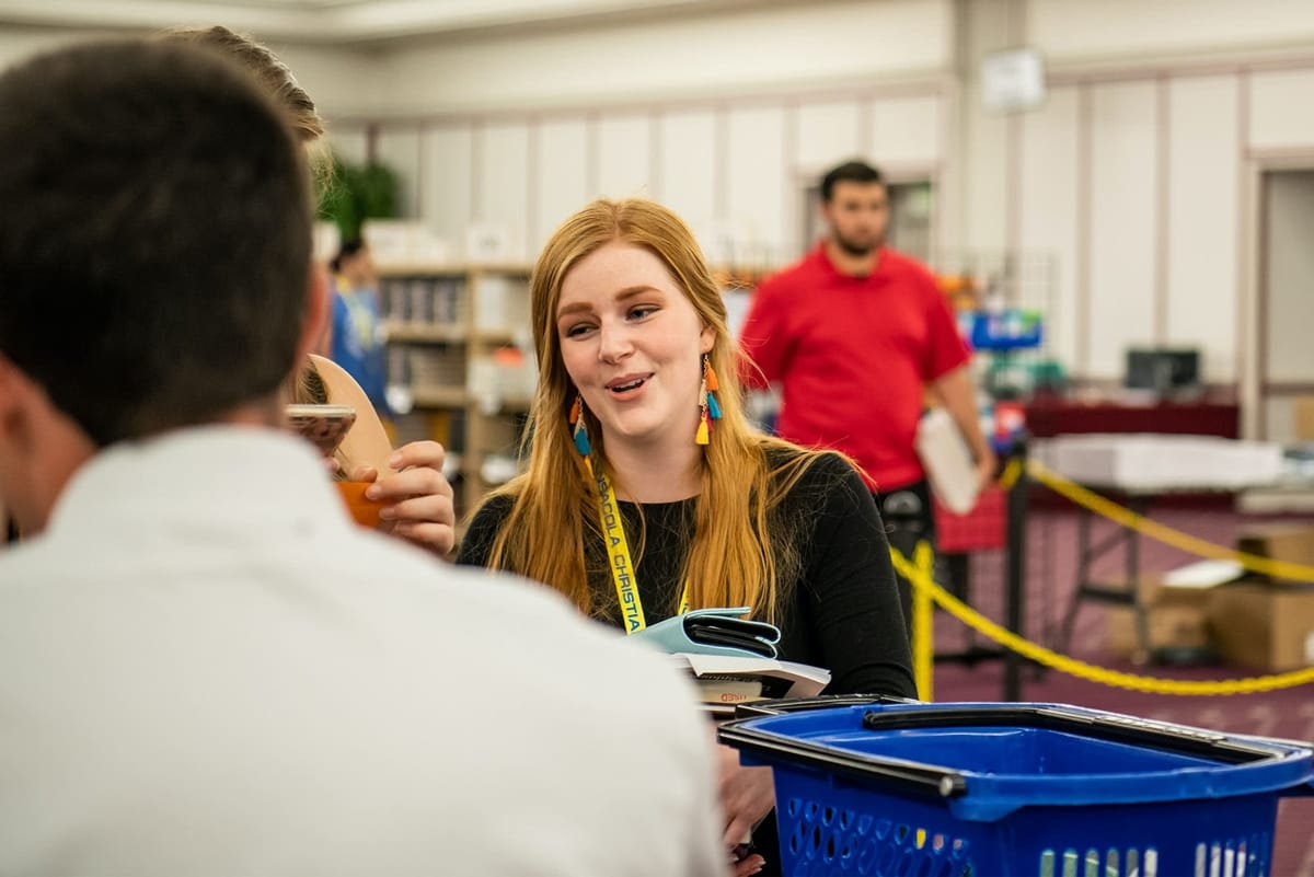 Students buying books