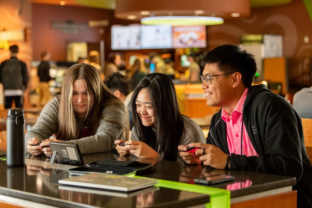 PCC Students take advantage of the Commons facility on PCC's Campus