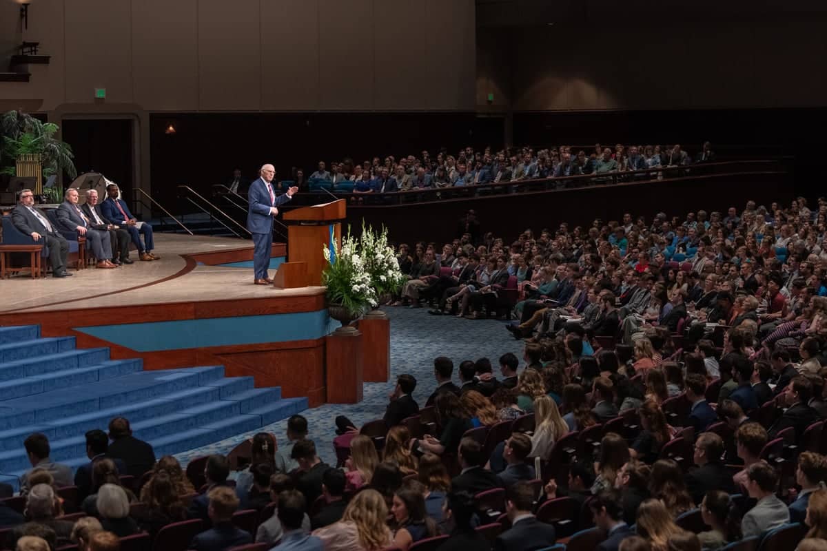 Dr. Johnny Pope preaches during Legacy Bible Conference