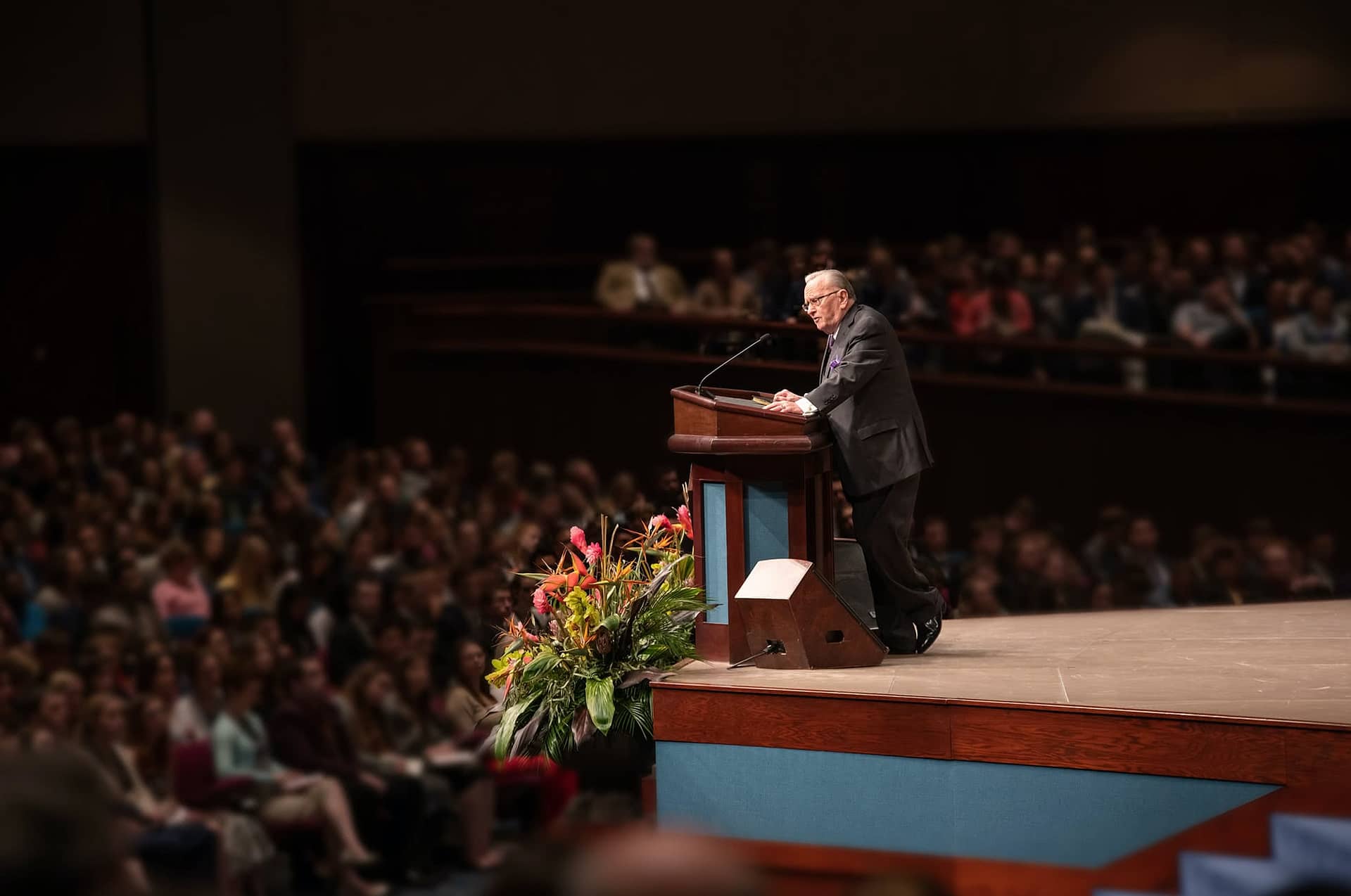 Raymond Barber preaching at Bible Conference
