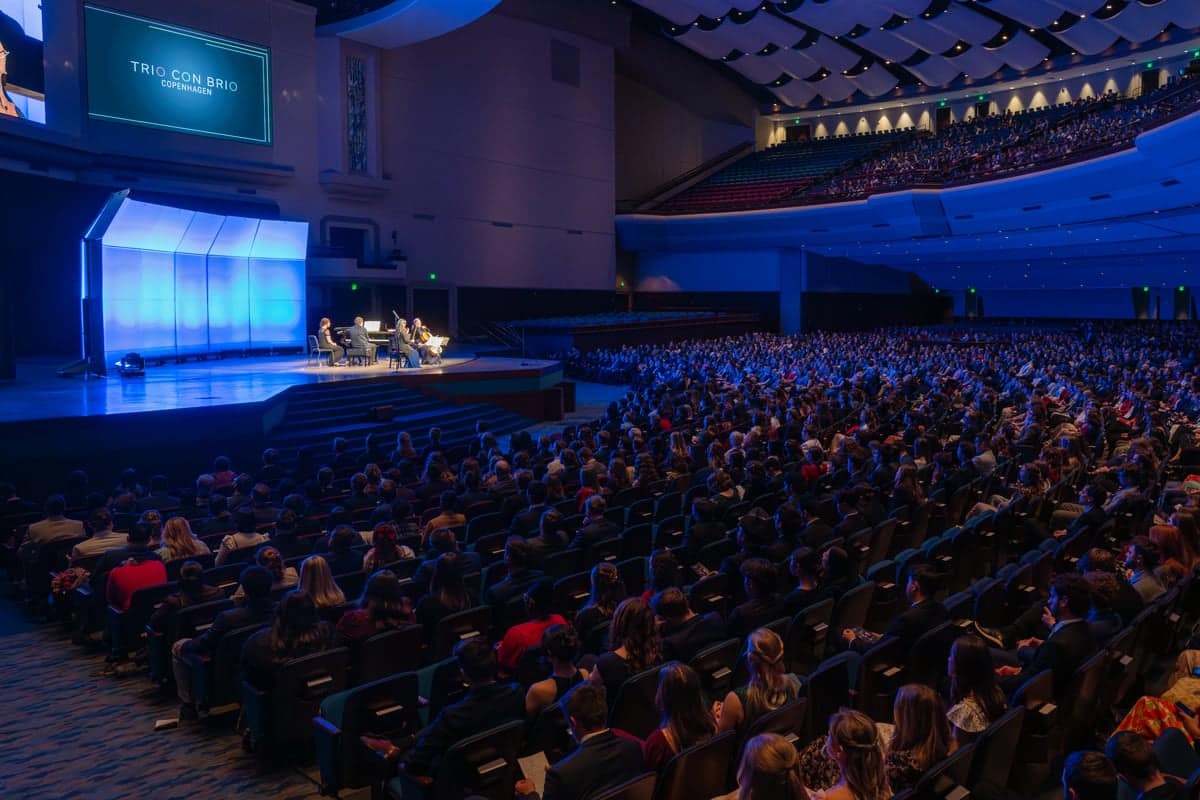 Fine Arts Trio Con Brio concert