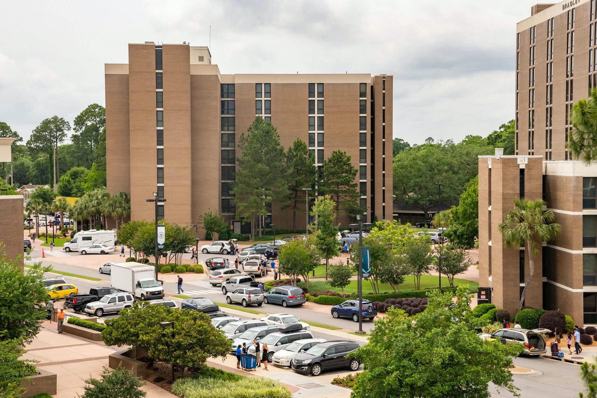 The road in front of the dorms is very crowded when it's time to go